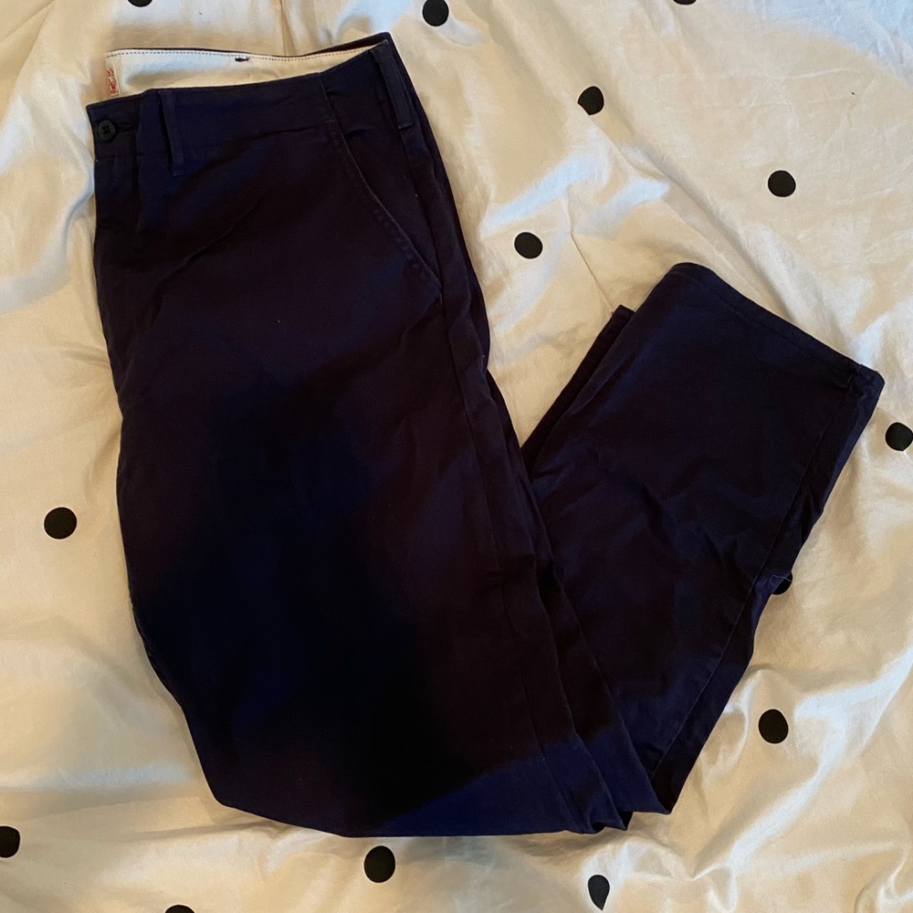 Levi’s 502 Navy Chino